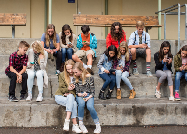 How Smartphones Affect The Teenage Brain